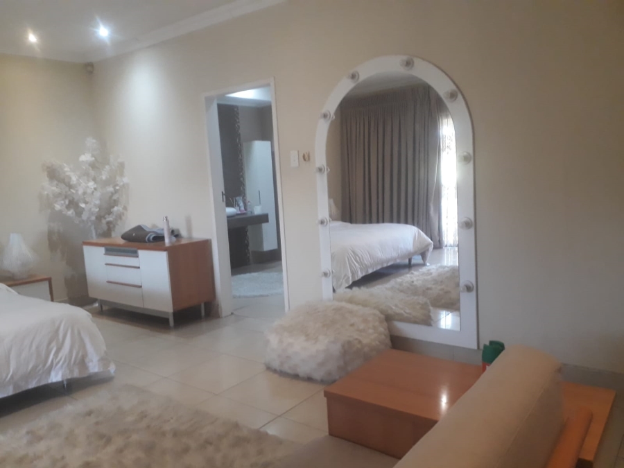 4 Bedroom Property for Sale in Zinniaville North West